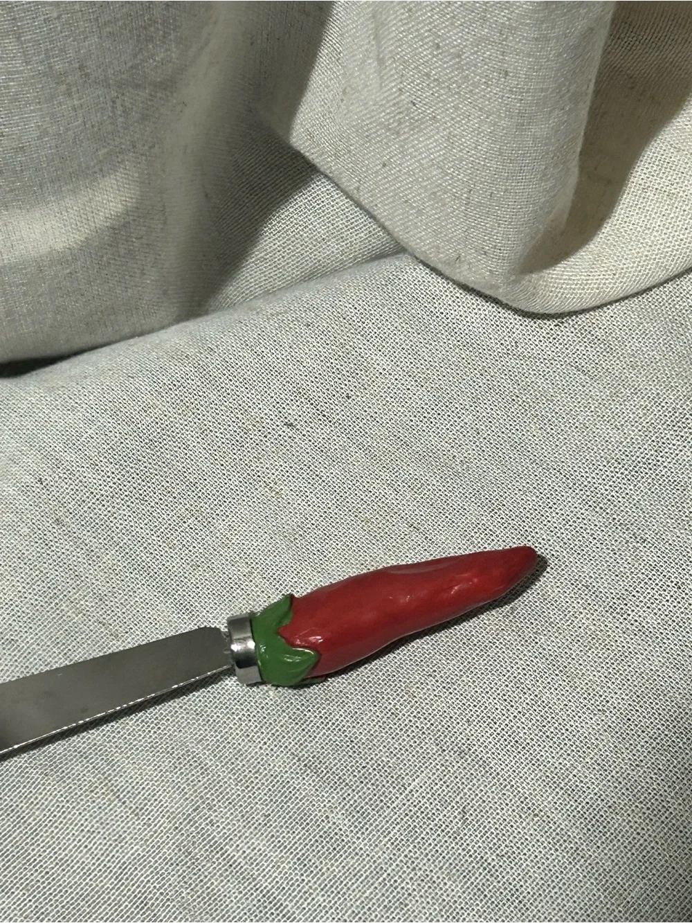 N/A decorative red